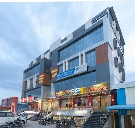 Hotel Famous Residency Tiruchirappalli Exterior foto